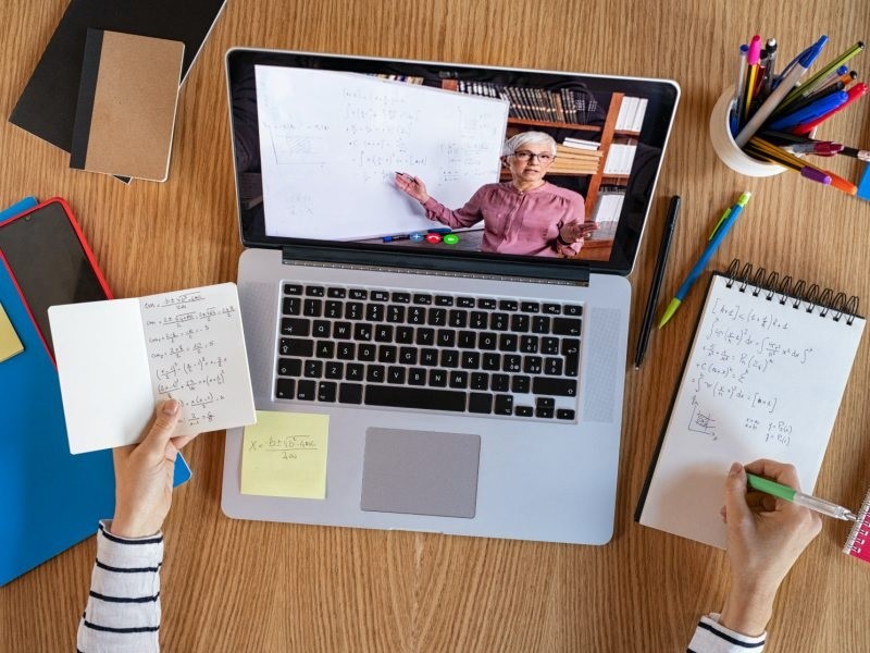 یادگیری آنلاین زبان انگلیسی